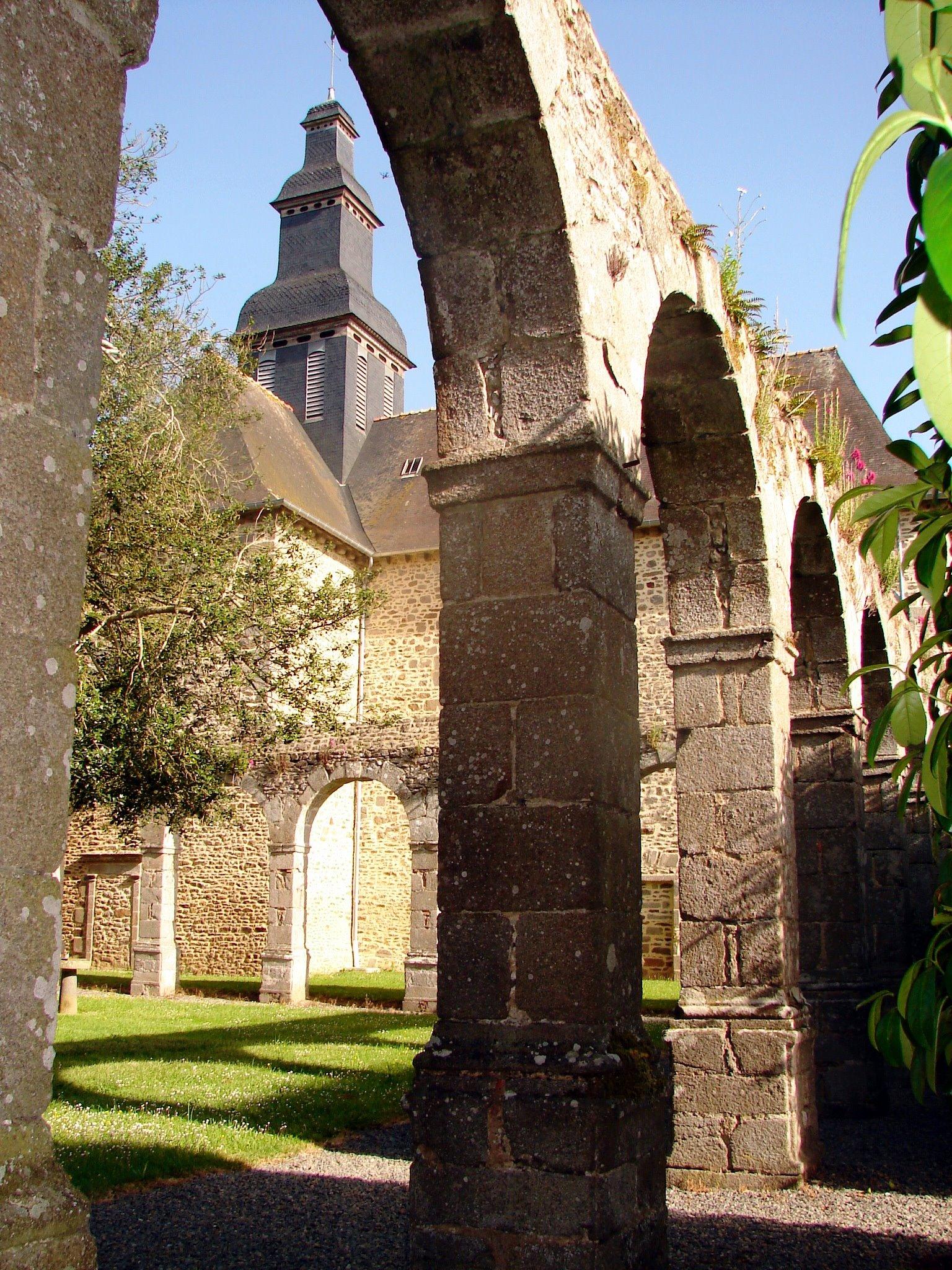 Hotel De L'Abbaye Le Tronchet  Exteriér fotografie