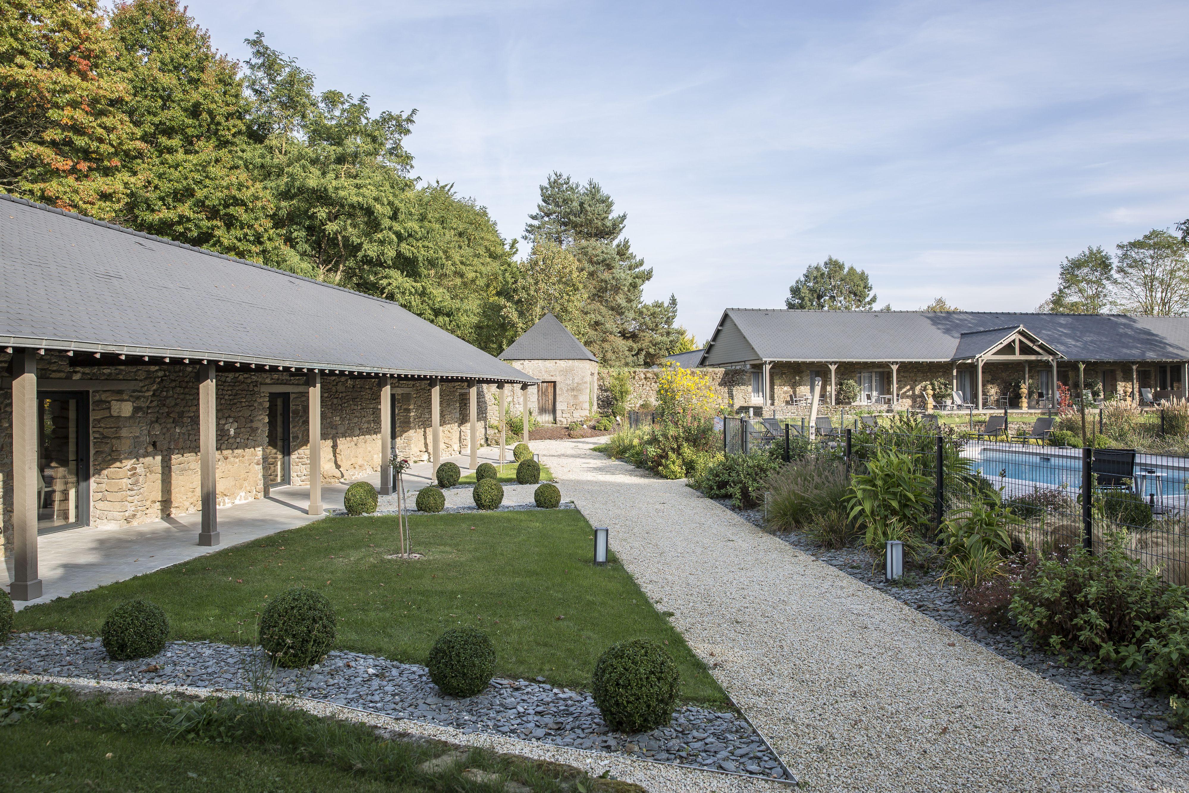 Hotel De L'Abbaye Le Tronchet  Exteriér fotografie
