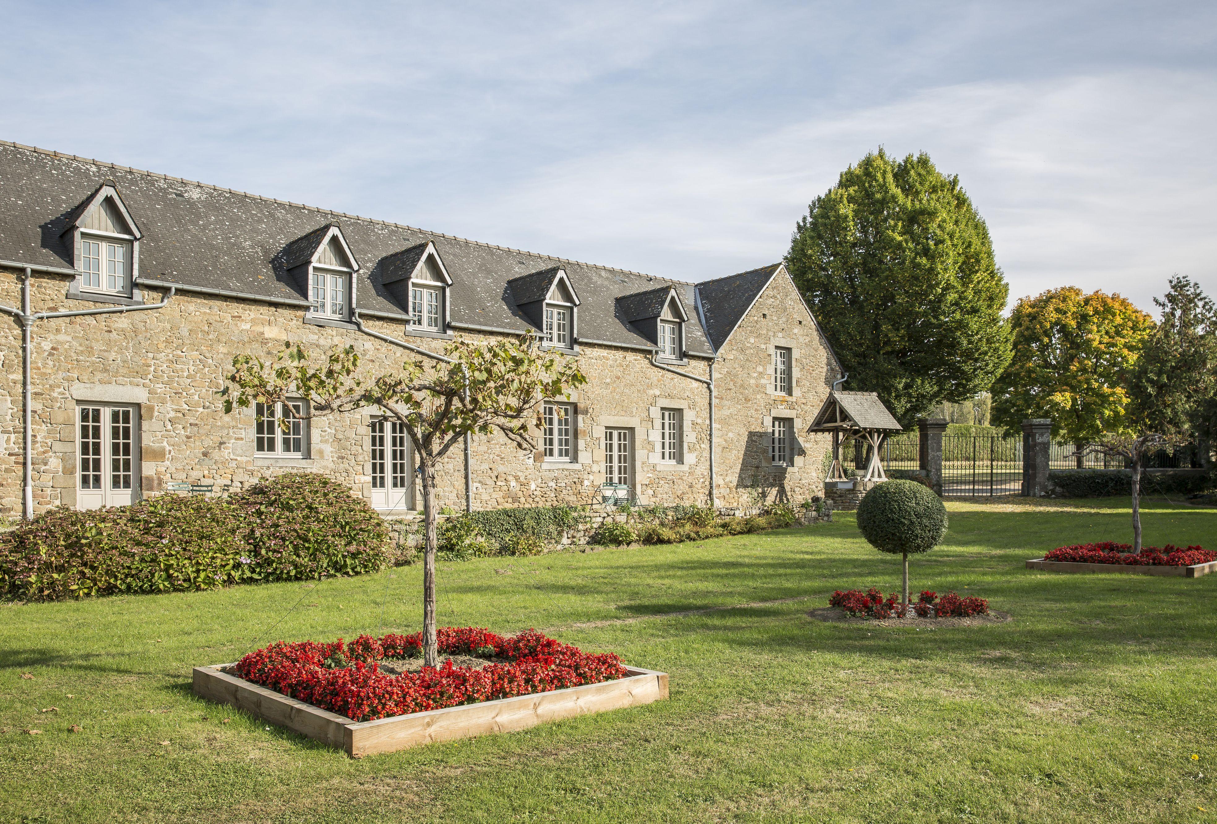 Hotel De L'Abbaye Le Tronchet  Exteriér fotografie