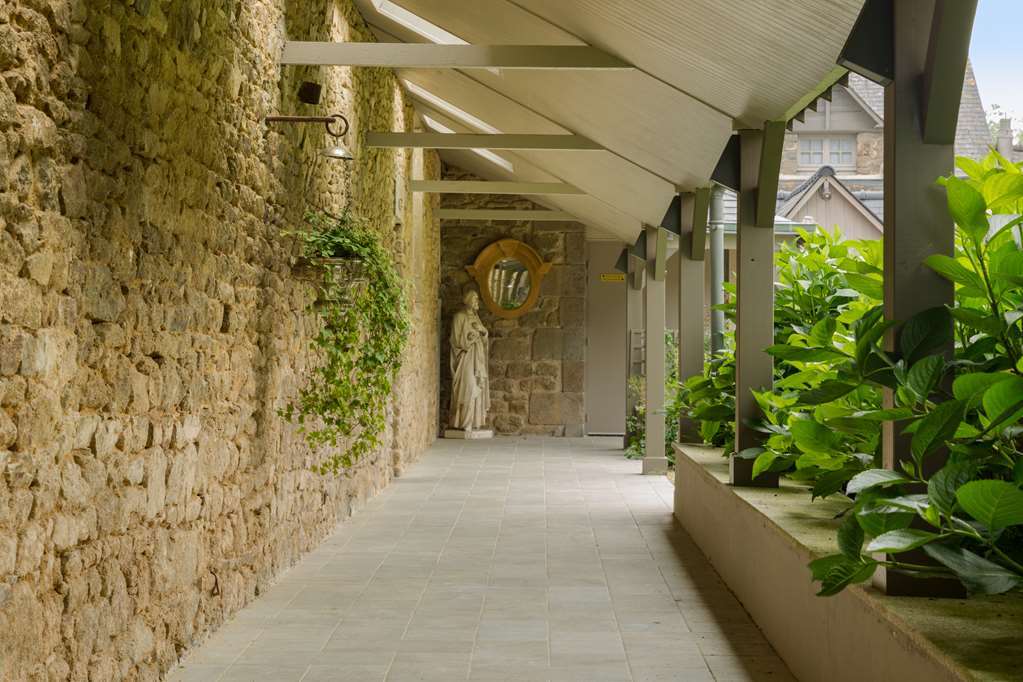Hotel De L'Abbaye Le Tronchet  Interiér fotografie